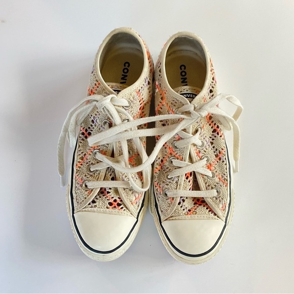 CONVERSE Chuck Taylor All Star Low Boho Crochet Limited Edition 568278C Size 8 - Picture 4 of 13